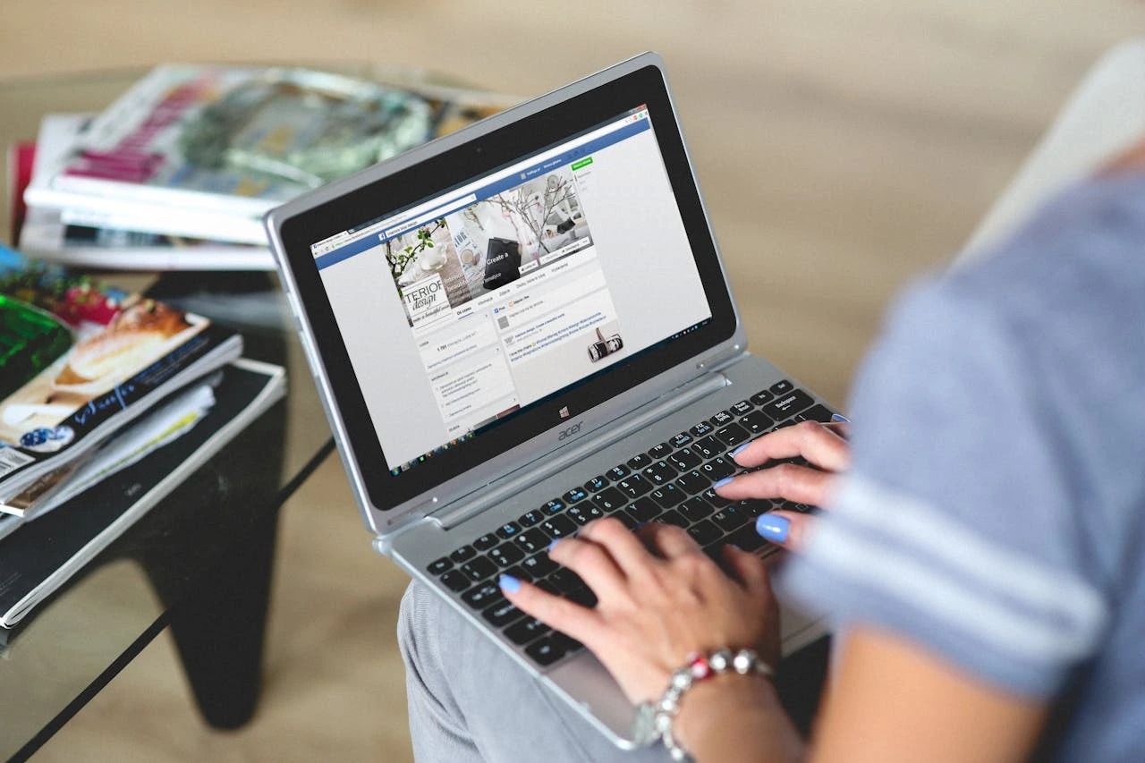 Capturing the E12 Search Market